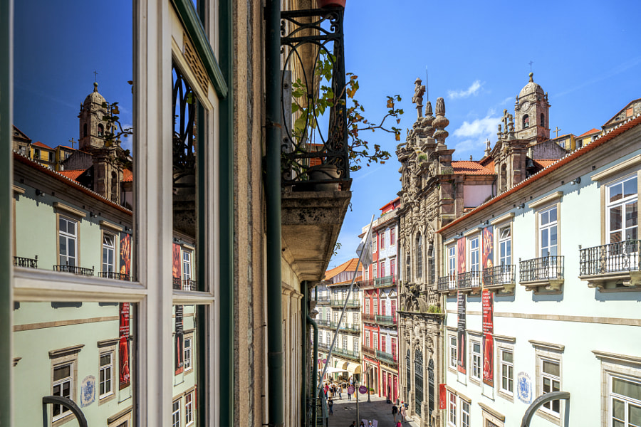 Rua das Flores one of the historical streets of Porto to visit