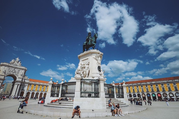 50 things to do at least once in your life in Lisbon Portugal